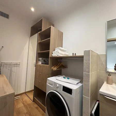 King Size Rue Felix Faure 100 M Palais Et شقة *