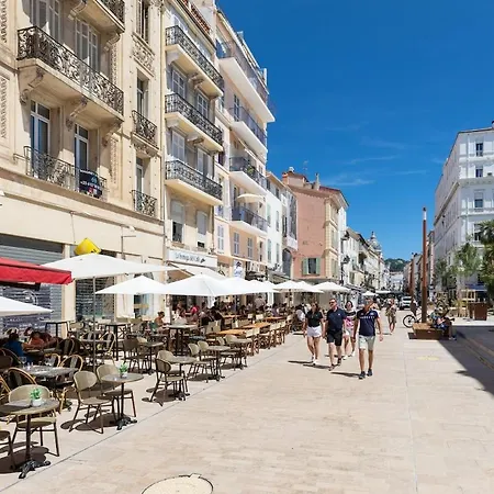 Lägenhet King Size Rue Felix Faure 100 M Palais Et *