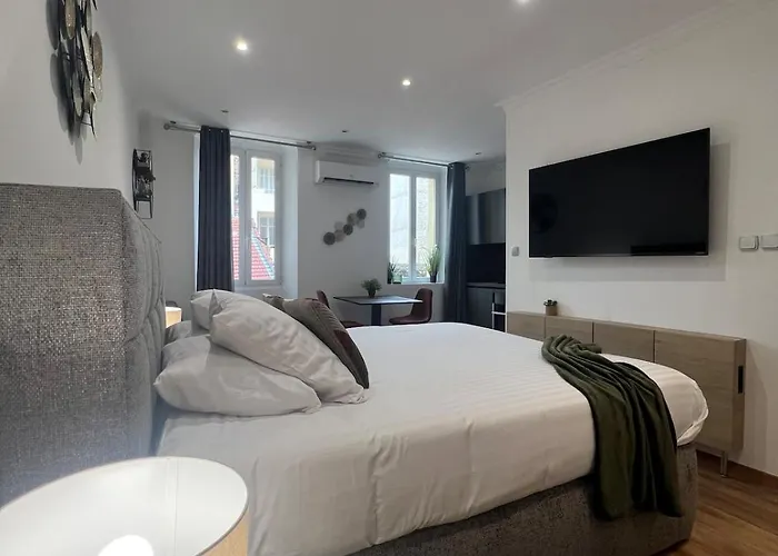 King Size Rue Felix Faure 100 M Palais Et * Cannes