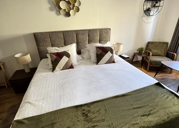 King Size Rue Felix Faure 100 M Palais Et Cannes